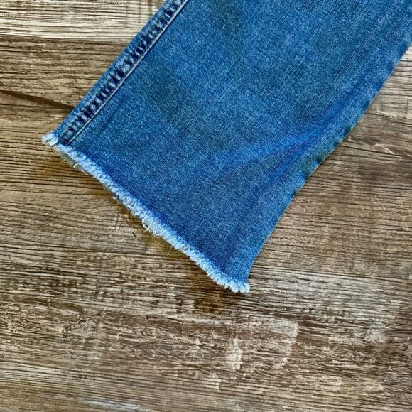 Lee Heritage High-Rise Distressed Medium Wash Kick Flare Denim Jeans Size 6M - Picture 4 of 7